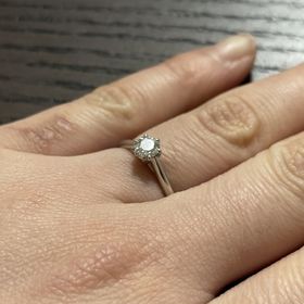 【銀座ダイヤモンドシライシの口コミ】 指環のイメージとして、おとぎ話の締めの言葉で使われる、いつまでも幸せ…