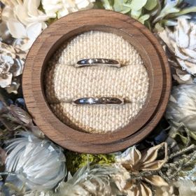 【鎌倉彫金工房の口コミ】 プラチナ・甲丸2.5mm・クリア仕上げと、プラチナ・甲丸2mm・クリア仕上げ…