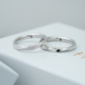 【THREE TREES(スリーツリーズ)の口コミ】 お店の方はとても優しく、デザイン、素材、サイズ感など詳細に説明とアド…