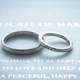 【ティファニー(Tiffany & Co.)の口コミ】 シンプルなデザインで年齢問わず付けられるものだと思います。縁が細いの…