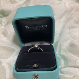 【ティファニー(Tiffany & Co.)の口コミ】 ティファニーハーモニーを選びました。リボンの形が近くで見ると可愛く、…