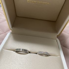 【ブシュロン(BOUCHERON)の口コミ】 ２つの指輪で迷い、何回か試着をしにお店へ行きました。どちらも何度も試…