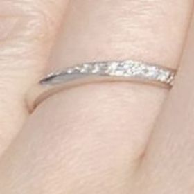 【銀座ダイヤモンドシライシの口コミ】 結婚指輪550種類以上、婚約指輪150種類以上のデザインがあります。 豊富な…