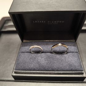 【ラザール ダイヤモンド(LAZARE DIAMOND)の口コミ】 リリックのデザインは周りにメレダイヤモンドがついているため、非常にゴ…