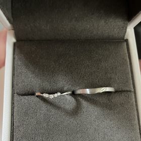 【Foulason(フレゾン)の口コミ】 お花をモチーフにしており、デザインがシンプルで可愛らしいものが多かっ…