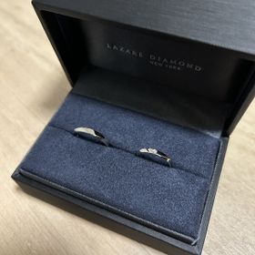 【ラザール ダイヤモンド(LAZARE DIAMOND)の口コミ】 日常的にどんな場面でもつけていられる派手すぎないデザイン、かつシンプ…