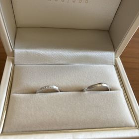 【宝寿堂(ほうじゅどう)の口コミ】 指輪のデザインはたくさんの種類ありましたが、シンプルで長くつけれそう…