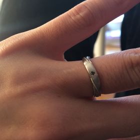 【JEWELRY  KAMATA(ジュエリーかまた)の口コミ】 自分たちらしいという観点で、様々なお店に立ち寄り、奥さんと相談しまし…