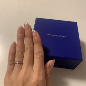 【ヴァンドーム青山(VENDOME AOYAMA)の口コミ】 ダイヤなどは入れておらずシンプルながらもデザイン性がある点に惚れ込み…