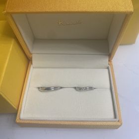 【ケイウノ ブライダル(K.UNO BRIDAL)の口コミ】 既製品をベースにセミオーダー。裏面には愛猫のイラスト、イニシャル、結…