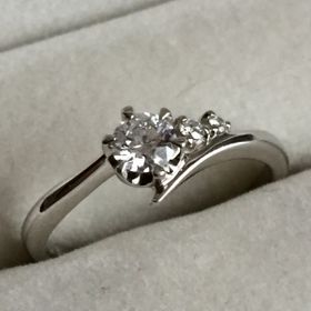 【VANillA(ヴァニラ)の口コミ】 相手からサプライズで指輪をもらったので、決め手はわからない。ただ、い…