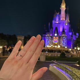 【アイプリモ(I-PRIMO)の口コミ】 お客様の要望からできたデザインとのことでした。一般的なリングは上から…