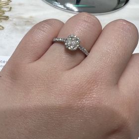 【ティファニー(Tiffany & Co.)の口コミ】 伊勢丹のリングアテンドサービスでご案内頂きました。この輝き、ボリュー…