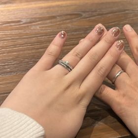 【銀座ダイヤモンドシライシの口コミ】 どこから見てもキラキラです。とにかく、キラキラ見える指輪を探しました…