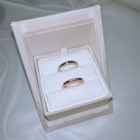 【ENUOVE(イノーヴェ)の口コミ】 たくさんある種類の中から一目惚れでした。
結婚指輪はシルバーのイメージ…
