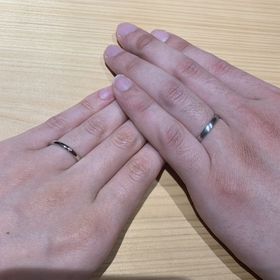 【TOMOE(トモエ)の口コミ】 個性的なものからシンプルなものまで数多くの種類の指輪がありました。シ…