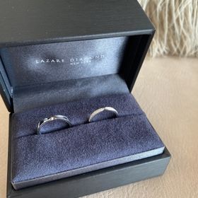 【ラザール ダイヤモンド(LAZARE DIAMOND)の口コミ】 とにかくキラキラしているもの、彼の指輪とのペア感、婚約指輪との重ね付…