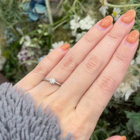 【YUKA HOJO(ユカホウジョウ)の口コミ】 まず1番に、デザインが可愛い。YUKAHOJOをインスタで拝見し、綺麗な中にも…