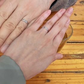 【宝寿堂(ほうじゅどう)の口コミ】 この指輪を選んだのは、その時代に左右されないデザインがどんな服にもマ…