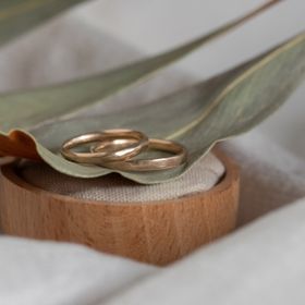 【Cayof(カヨフ)の口コミ】 指輪は、形から、色味や表面の質感まで、細かくオーダーできるので、自分…