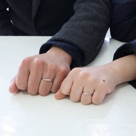 【LEGAN(レガン)の口コミ】 シンプルなデザインでかつ2人にお似合いだと思います。
価格も安く、しか…