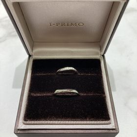 【アイプリモ(I-PRIMO)の口コミ】 第一印象が、ダイヤモンドの輝きが素敵だった事です。高級感もあり、試着…