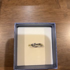 【俄(にわか)の口コミ】 こちらのせせらぎは、穏やかな2人の未来を表しているそうです。
ダイヤが…