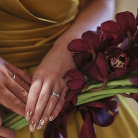 【YUKIZAKI BRIDAL(ユキザキブライダル)の口コミ】 価格とデザイン。
長くつけるものなので、シンプルなやつを選びました。
…