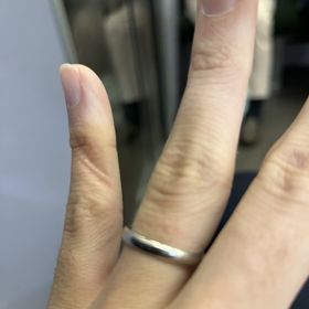 【ティファニー(Tiffany & Co.)の口コミ】 オシャレで光沢感がある指輪になっています。
輝きがすごくつけているだけ…