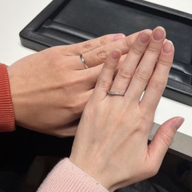 【ラザール ダイヤモンド(LAZARE DIAMOND)の口コミ】 婚約指輪のイメージが強いブランドでしたが、結婚指輪も素敵なデザイン沢…