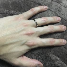 【insembre(インセンブレ)の口コミ】 まずは価格帯の話ですが、安月給な私でも充分手の届く値段でした。
次にデ…