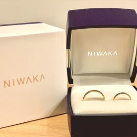 【俄(にわか)の口コミ】 はじめからゴールドの指輪でシンプルな物を探していました！
二人で16万く…