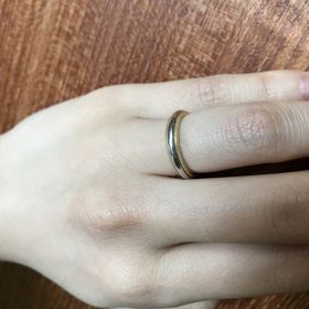 【ティファニー(Tiffany & Co.)の口コミ】 ショーケースでみるよりも、実際に指にはめてみるととてもしっくりきまし…