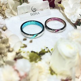 【SORA(ソラ)の口コミ】 チタン素材なので単色カラーしか出来ないとのことでしたが、角度、光の具…