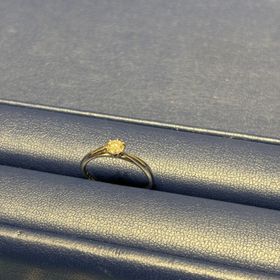 【銀座ダイヤモンドシライシの口コミ】 デザインも価格もとても満足。
最初は別の指輪と悩んだけど店員さんと話し…