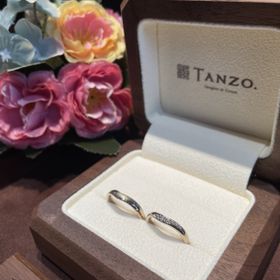 【TANZO.(鍛造指輪)の口コミ】 お互いのお揃い感を強く出したかったので、ダイヤが入っているのと同じ比…