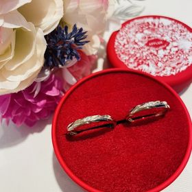 【AFFLUX(アフラックス)の口コミ】 シンプルで綺麗だけど可愛さもある。植物が好きなので、それにあったブラ…