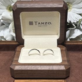 【TANZO.(鍛造指輪)の口コミ】 ダイヤモンドが人からは見えないデザインなので、自分だけでキラキラを楽…