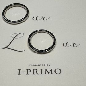 【アイプリモ(I-PRIMO)の口コミ】 婚約指輪はフルオーダーでジュエリーデザイナーの方に依頼したため結婚指…
