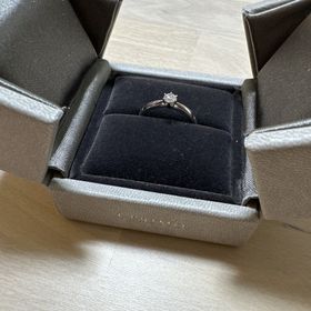 【アイプリモ(I-PRIMO)の口コミ】 指輪が細く見えるように、リングがくびれているデザイン！がおすすめです…