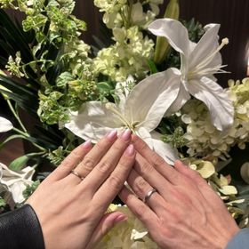 【TANZO.(鍛造指輪)の口コミ】 デザインを2人ならではのオーダーで造れるところです。
初めは有名ブラン…