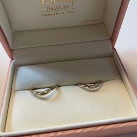 【ケイウノ ブライダル(K.UNO BRIDAL)の口コミ】 お互いの肌の色に合わせて、男性用はゴールドで女性用はピンクゴールドに…