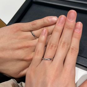 【アイプリモ(I-PRIMO)の口コミ】 内側が丸くなっているため、つけ外しが滑らかでした。
ダイヤモンドは3石…