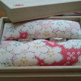 【杢目金屋(もくめがねや)の口コミ】 あまり派手ではない結婚指輪を探していたところ、杢目金屋を知りました。…