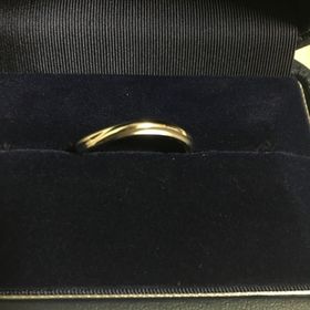 【銀座ダイヤモンドシライシの口コミ】 デザインが良かった！自分の指にフィットするサイズの物があり、嬉しかっ…