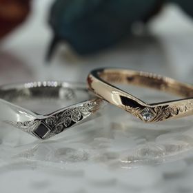 【Antille(アンティール)の口コミ】 V字にすることで指が綺麗に見えるのと、プリンセスカットされた特別な形の…