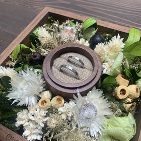 【鎌倉彫金工房の口コミ】 素材（価格はそれぞれです）は4種類から選べ、サンプルを見ながら、形や太…