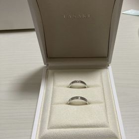 【TASAKI(タサキ)の口コミ】 シンプルなデザインですが、ダイヤがはいっており他にみないようなデザイ…