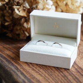 【THREE TREES(スリーツリーズ)の口コミ】 お互いに決めたデザインをしっかり実現できて、
たくさん写真も撮ってもら…