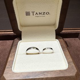【TANZO.(鍛造指輪)の口コミ】 男性用：
ストレート/平甲丸/3.5mm幅/鏡面仕上げ/表シンプル/手のひら側に…